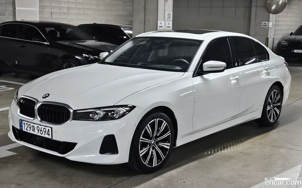 BMW 3 Series 320i 2025 — фото 1, купить с доставкой в Москву