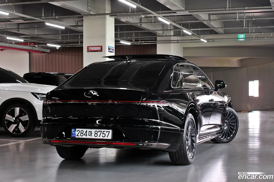 Hyundai Grandeur 2.5 2WD 2024 — миниатюра 2