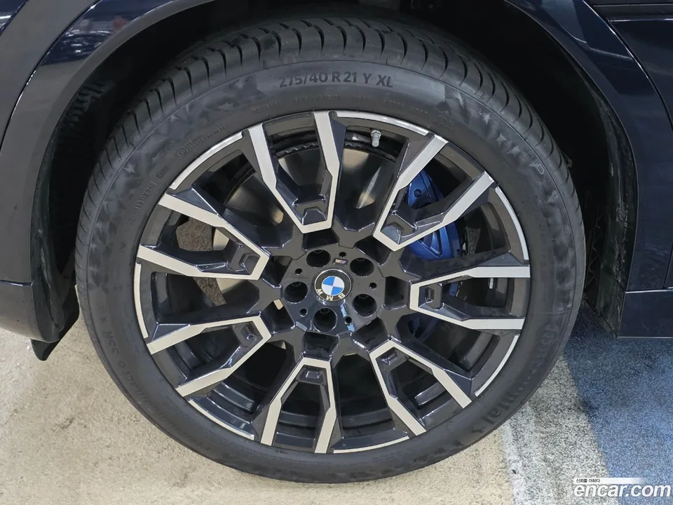 BMW X6 xDrive40i M 2025 — миниатюра 5