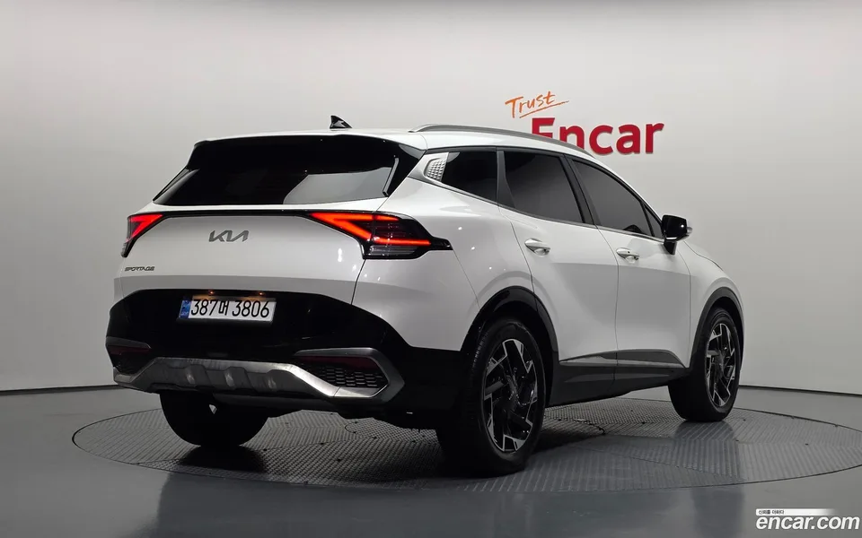 Kia Sportage 1.6 2WD 2022 — миниатюра 2