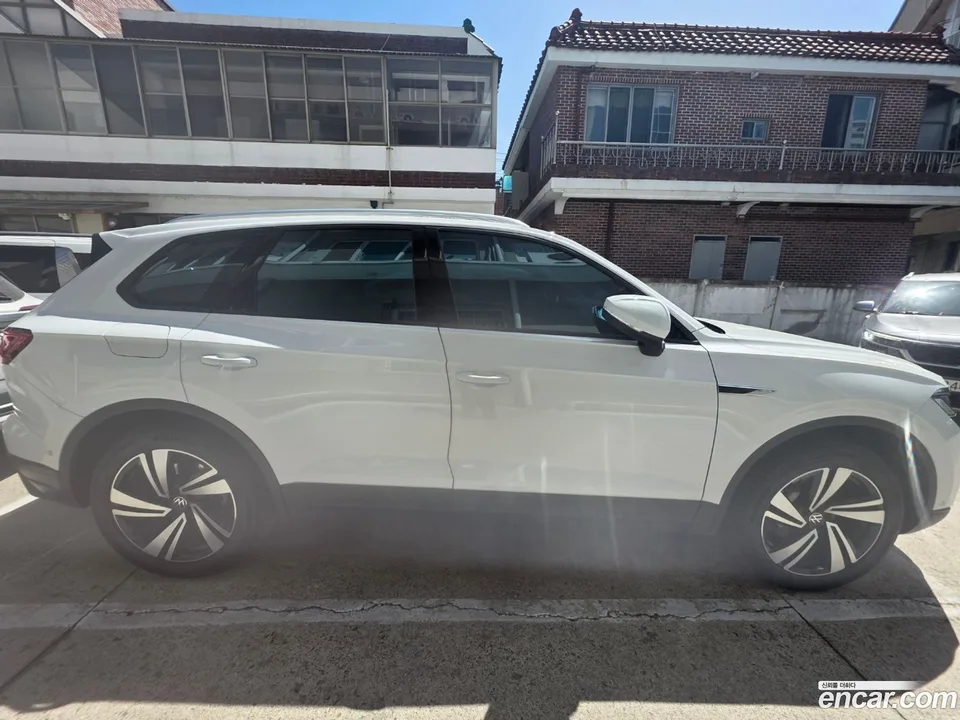 Volkswagen Touareg 3.0 TDI 2022 — миниатюра 2