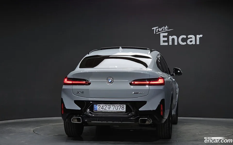 BMW X4 xDrive20i M 2024 — миниатюра 4