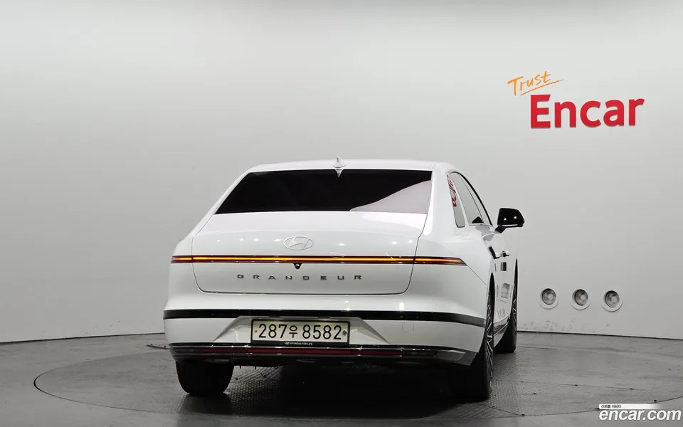 Hyundai Grandeur Hybrid 2024 — миниатюра 4