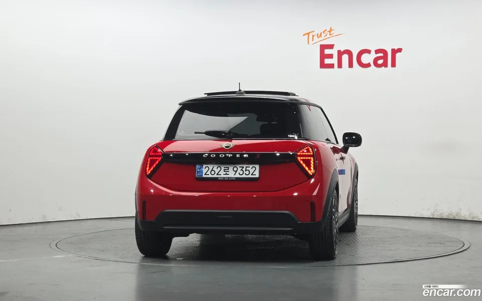 MINI Cooper S 2024 — миниатюра 4