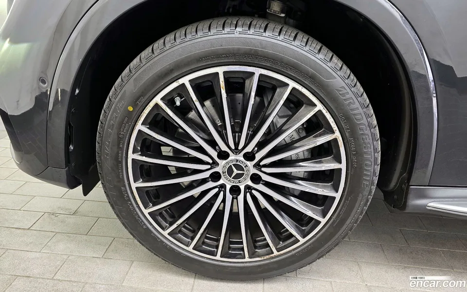 Mercedes-Benz GLC-Class GLC300 4MATIC 2023 — миниатюра 5