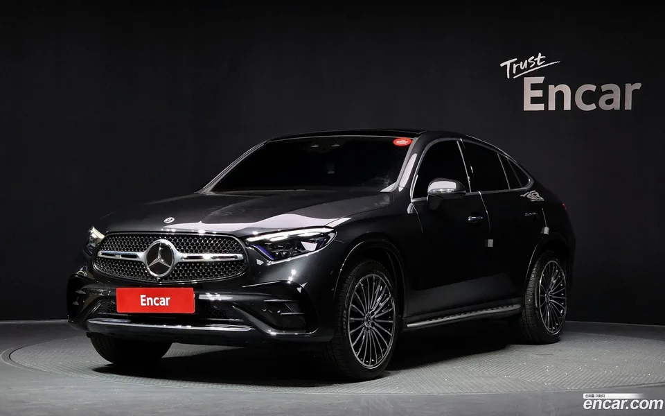 Mercedes-Benz GLC-Class GLC300 4MATIC 2023 — фото 1, купить с доставкой в Москву