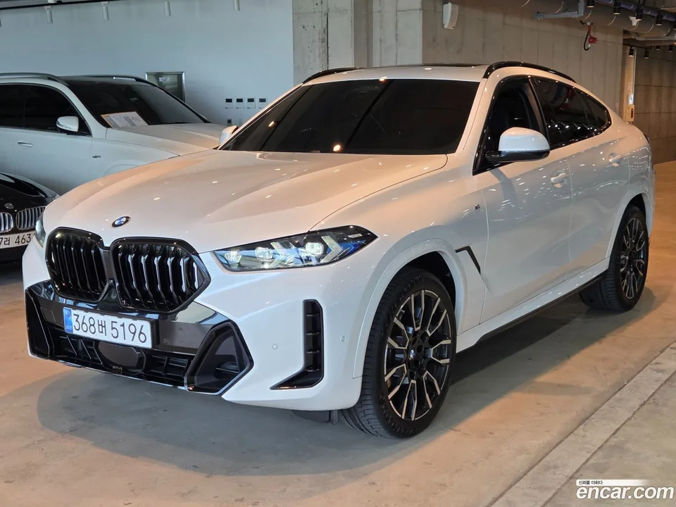 BMW X6 xDrive40i M 2025 — фото 1, купить с доставкой в Москву