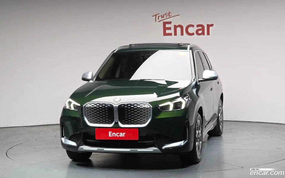 BMW iX1 xDrive 30 xLine 2024 — миниатюра 3