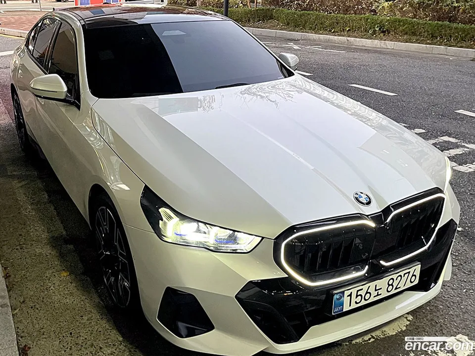 BMW 5 Series 530i xDrive M 2025 — миниатюра 3
