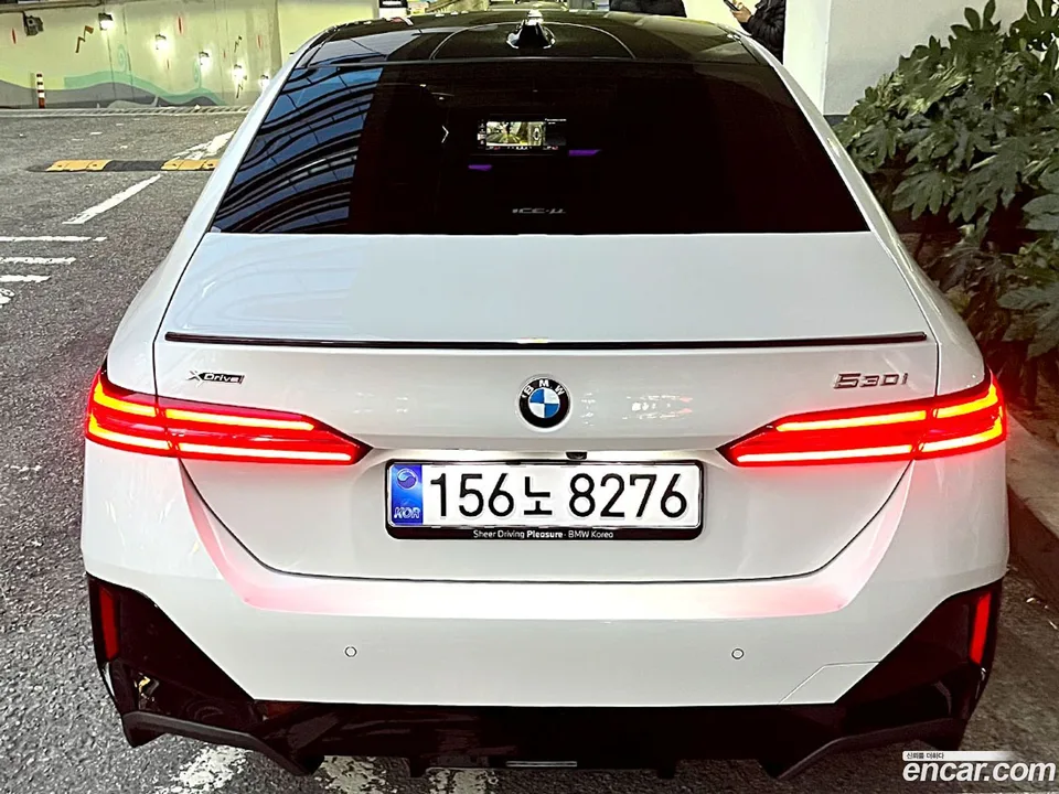 BMW 5 Series 530i xDrive M 2025 — миниатюра 5