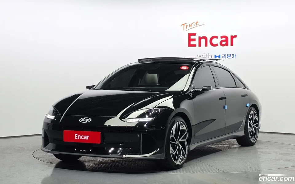 Hyundai Ioniq 6 2022 — фото 1, купить с доставкой в Москву