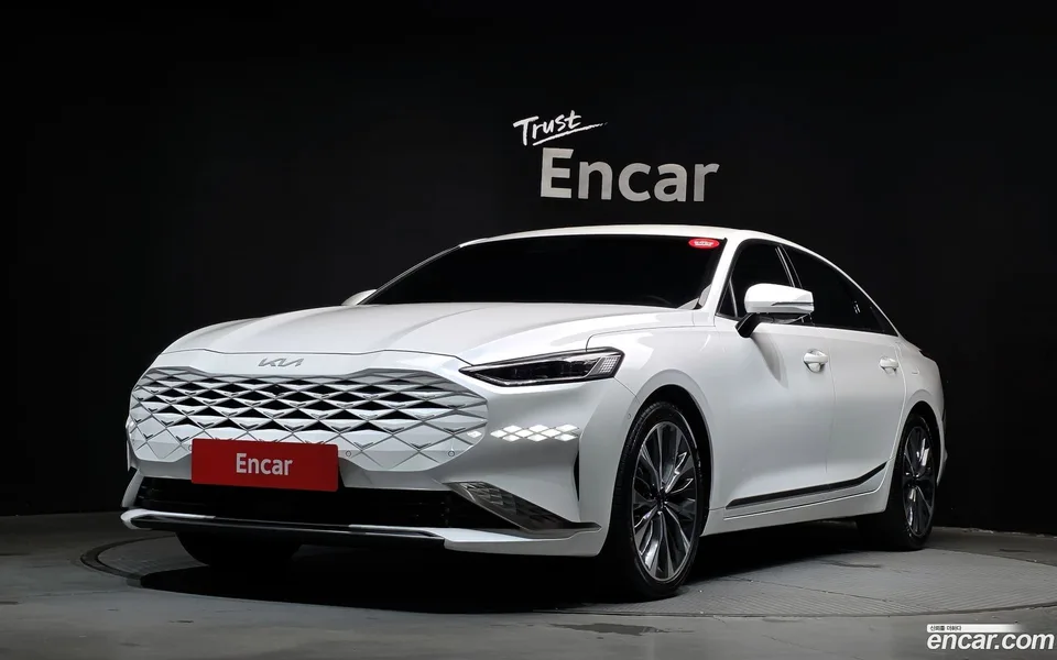 Kia K8 2.5 2WD 2023 — фото 1, купить с доставкой в Москву