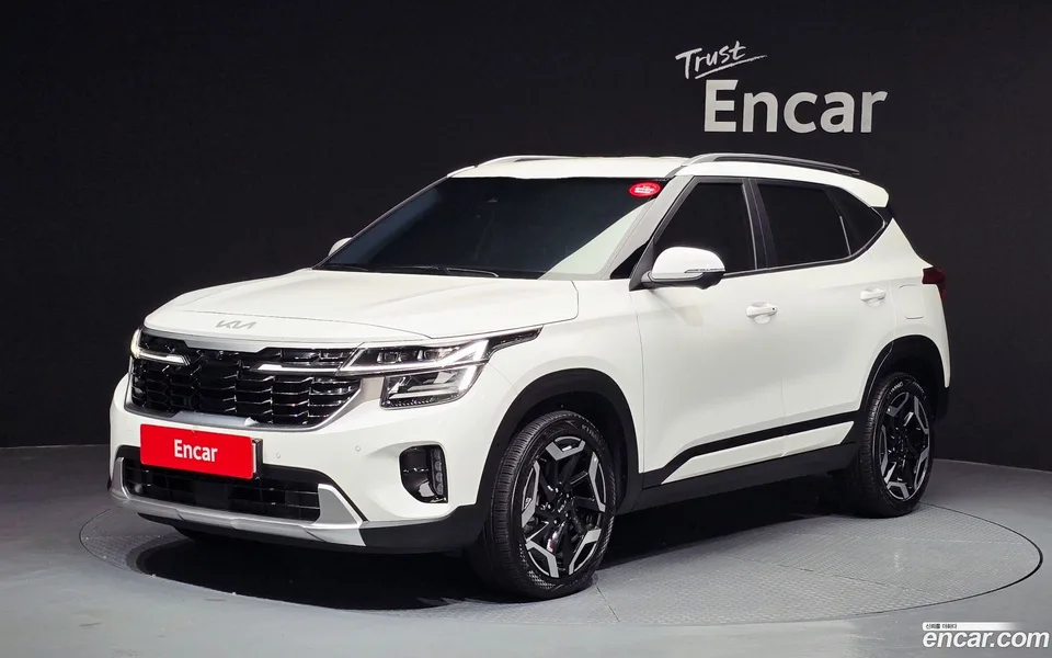 Kia Seltos 1.6 2WD 2025 — фото 1, купить с доставкой в Москву