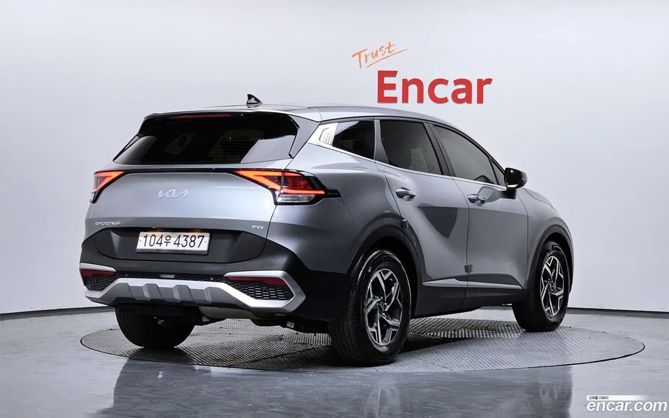 Kia Sportage 2.0 4WD 2022 — миниатюра 2