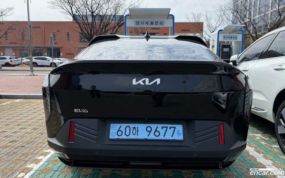 Kia EV4 2WD 2026 — миниатюра 2
