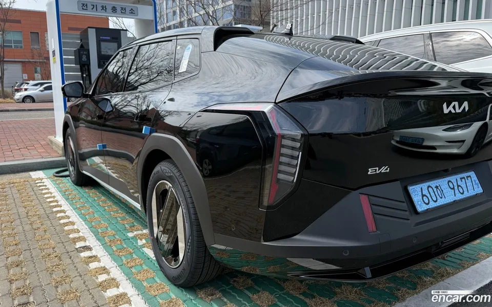 Kia EV4 2WD 2026 — миниатюра 3