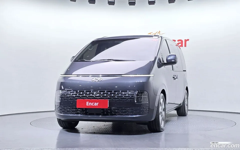 Hyundai Staria 11 2024 — миниатюра 3