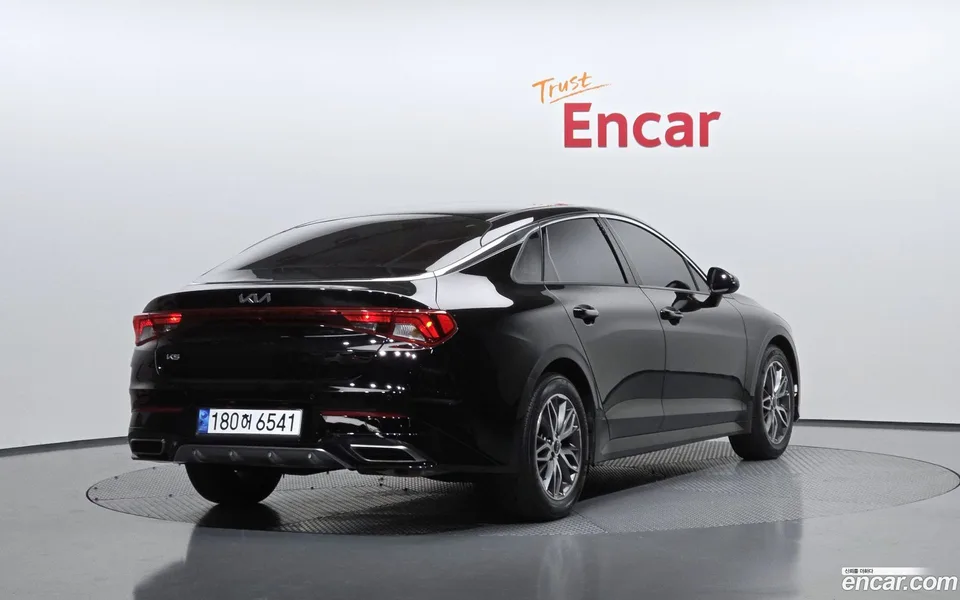 Kia K 5 2.0 2022 — миниатюра 2