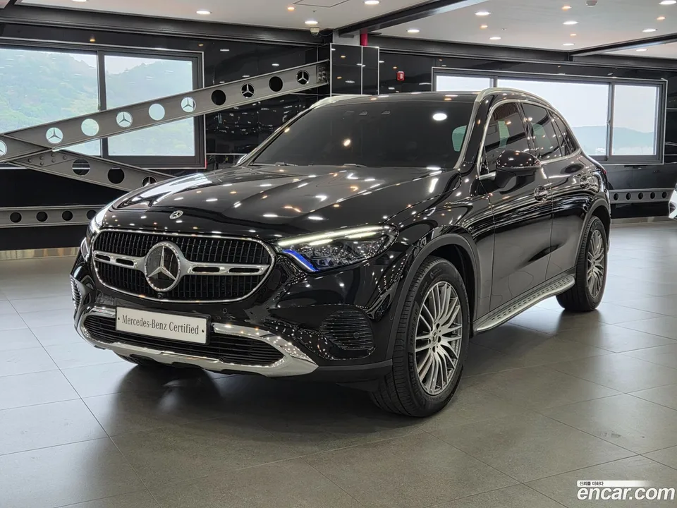 Mercedes-Benz GLC-Class GLC220 d 4MATIC 2024 — фото 1, купить с доставкой в Москву