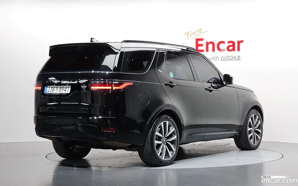 Land Rover Discovery P360 R- SE 2022 — миниатюра 2