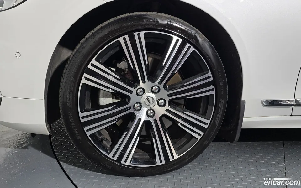 Volvo S90 B6 AWD 2022 — миниатюра 5
