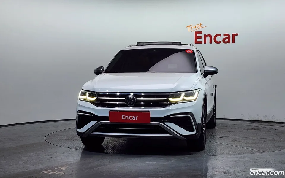 Volkswagen Tiguan Allspace 2.0 TSI 2022 — миниатюра 3