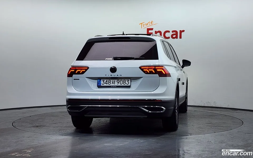 Volkswagen Tiguan Allspace 2.0 TSI 2022 — миниатюра 4