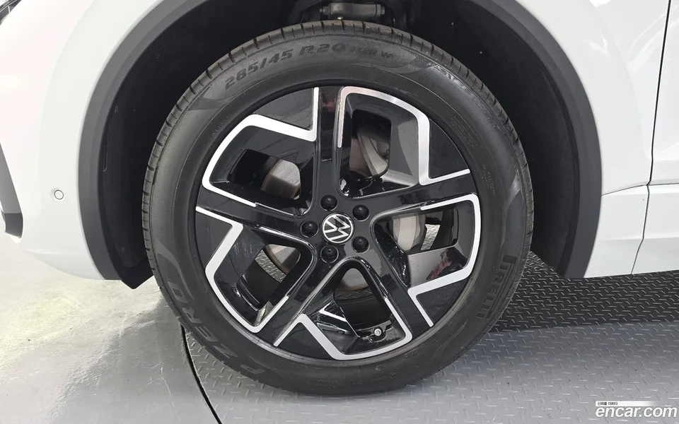 Volkswagen Touareg 3.0 TDI 2024 — миниатюра 5