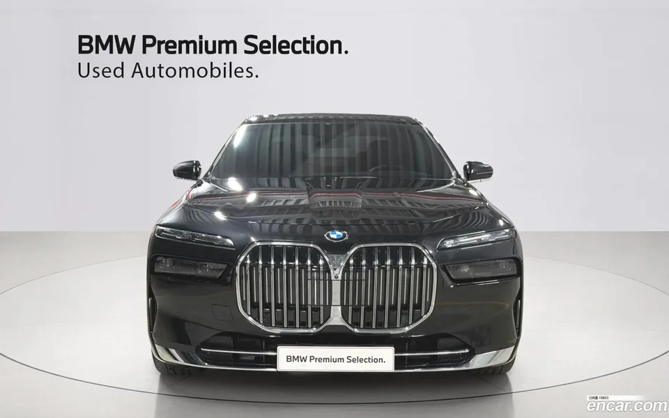 BMW 7 Series 740d xDrive 2023 — миниатюра 3
