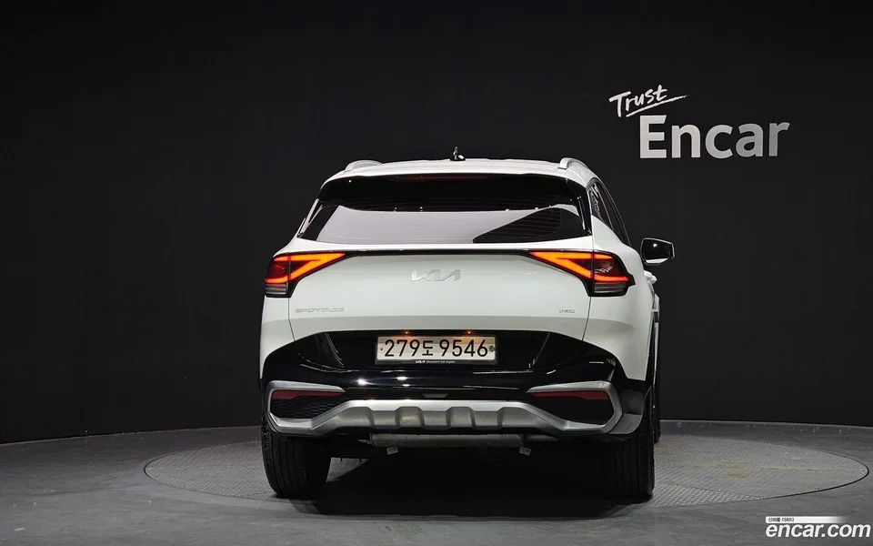 Kia Sportage Hybrid 2WD 2024 — миниатюра 4