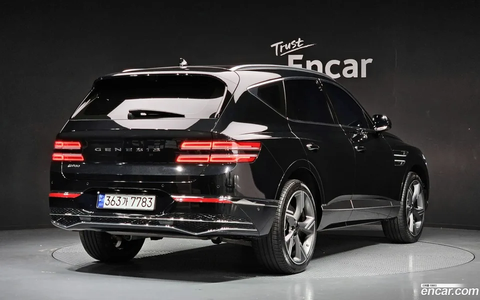 Genesis GV80 2.5T 2WD 2024 — миниатюра 2