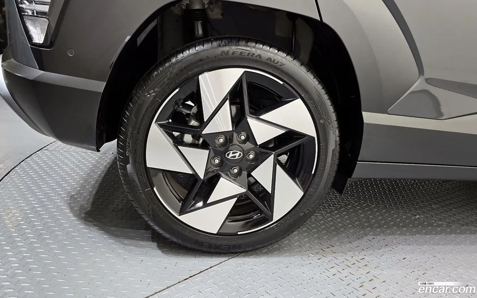 Hyundai Kona 1.6 2WD 2023 — миниатюра 5