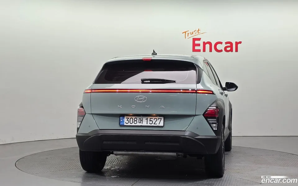 Hyundai Kona 2.0 2WD 2023 — миниатюра 4
