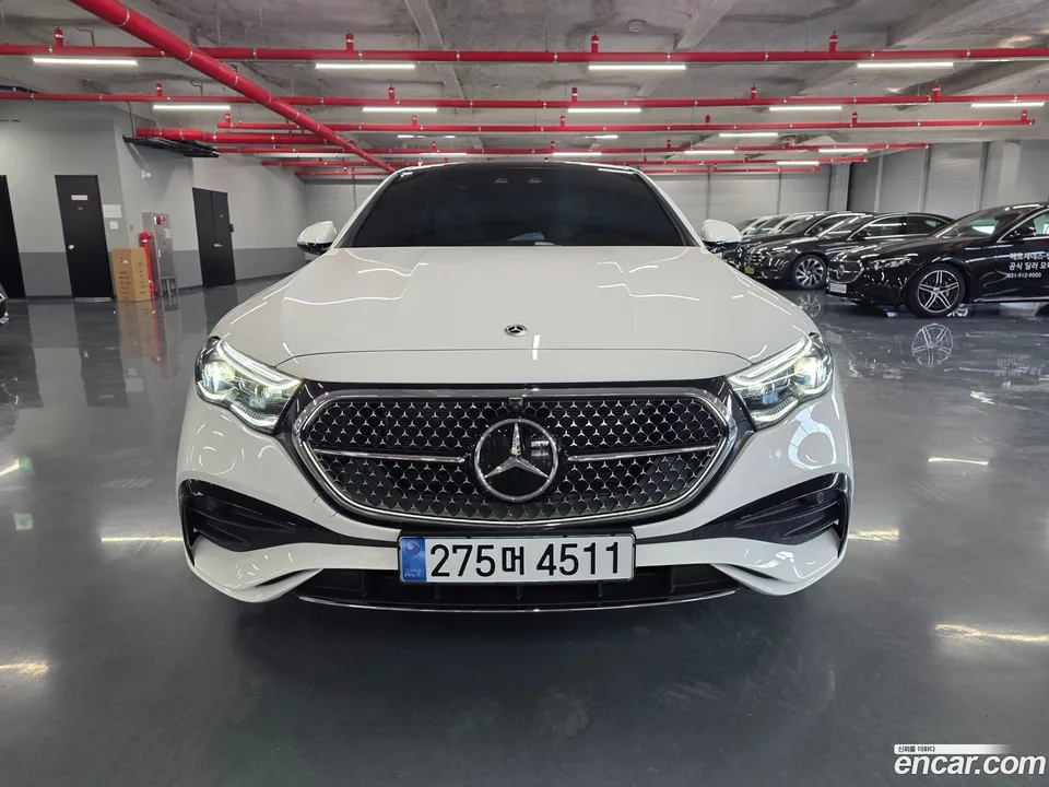 Mercedes-Benz E-Class E300 4MATIC AMG Line 2026 — фото 1, купить с доставкой в Москву