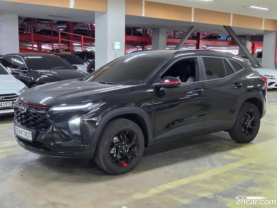 Chevrolet Trax Crossover 1.2 2025 — фото 1, купить с доставкой в Москву