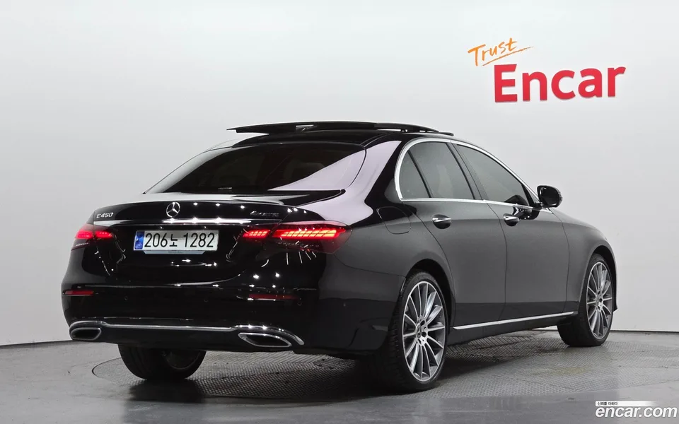 Mercedes-Benz E-Class E450 4MATIC 2023 — миниатюра 2