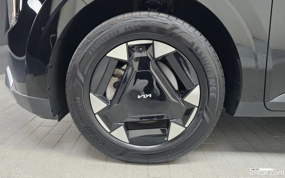 Kia Carnival HEV 9 2024 — миниатюра 5