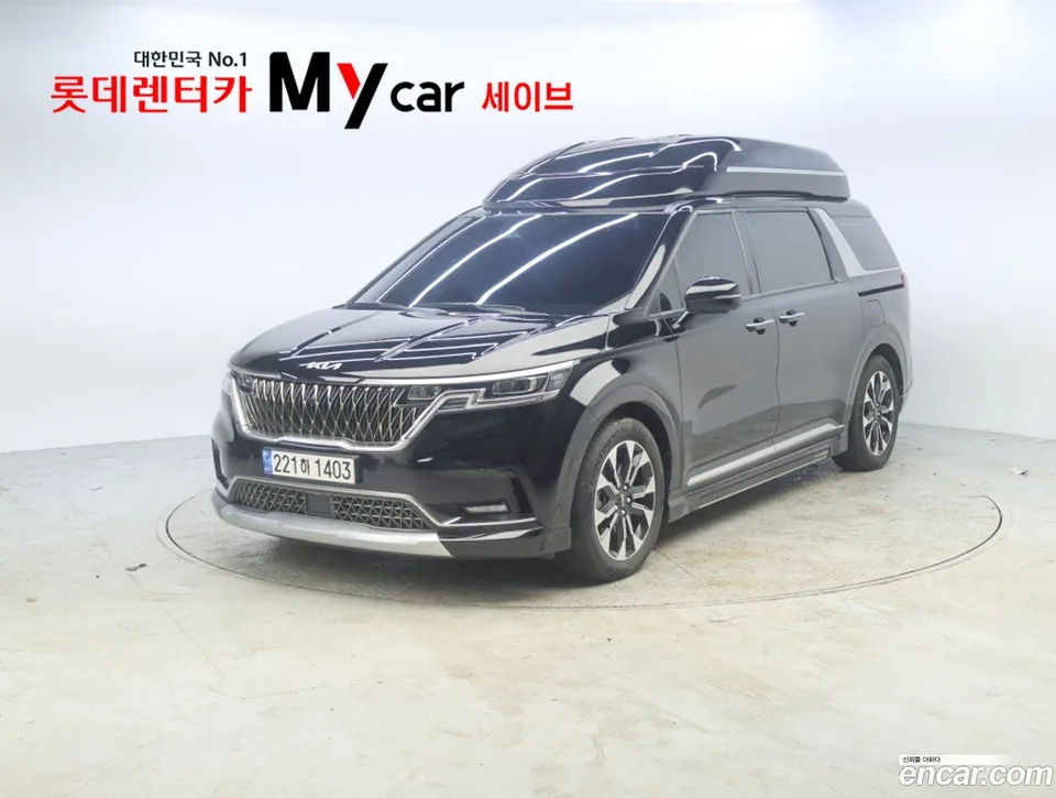 Kia Carnival 7 2023 — фото 1, купить с доставкой в Москву