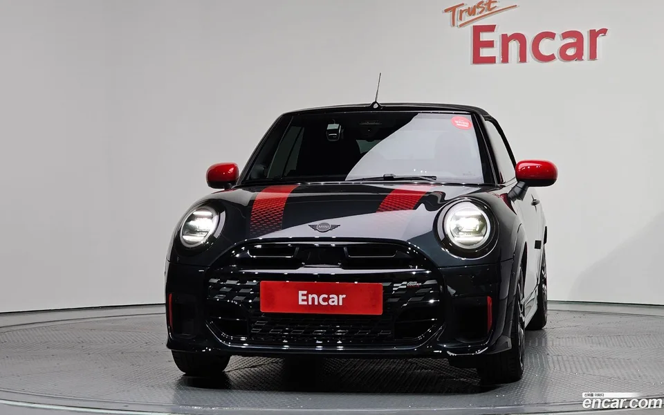 MINI Cooper S Convertible JCW 2025 — миниатюра 3