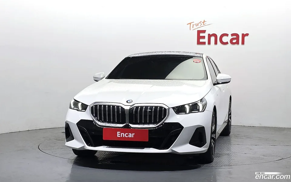 BMW 5 Series 530i xDrive M 2025 — миниатюра 3