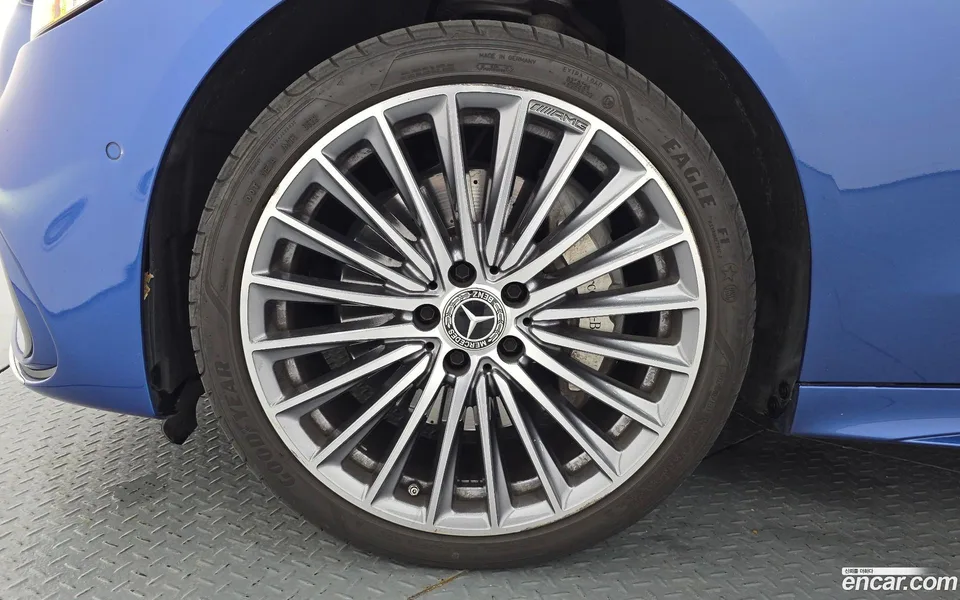 Mercedes-Benz C-Class C300 AMG Line 2022 — миниатюра 5