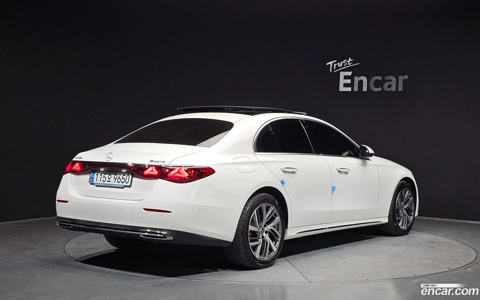 Mercedes-Benz E-Class E220d 4MATIC 2024 — миниатюра 2