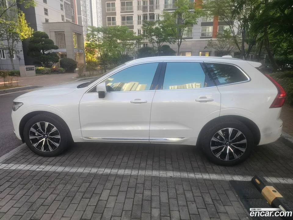 Volvo XC60 B5 2024 — миниатюра 3