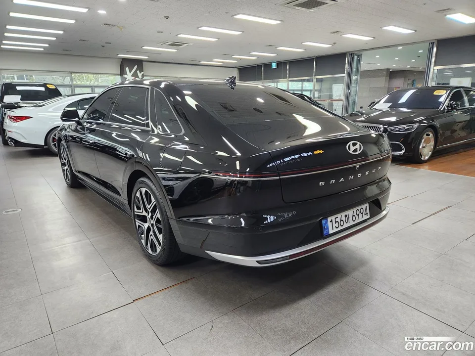 Hyundai Grandeur 2.5 2WD 2022 — миниатюра 2