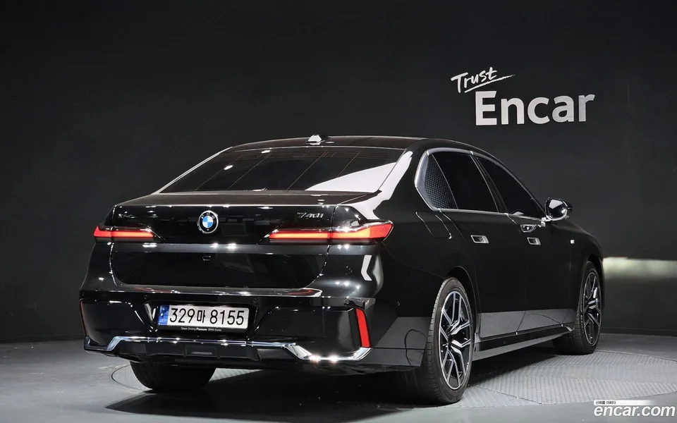 BMW 7 Series 740i xDrive M 2024 — миниатюра 2
