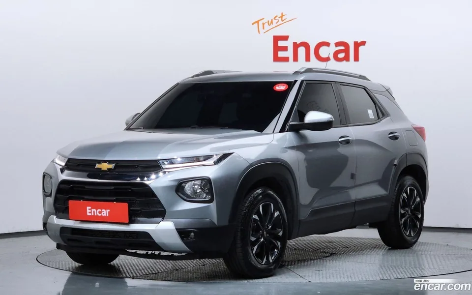 Chevrolet Trailblazer 1.3 2WD 2022 — фото 1, купить с доставкой в Москву