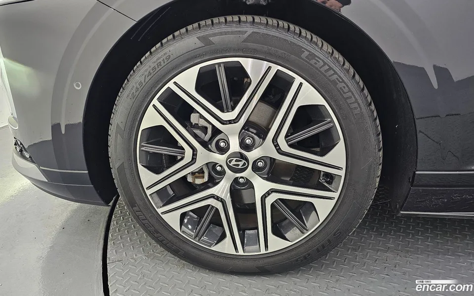 Hyundai Grandeur Hybrid 2023 — миниатюра 5