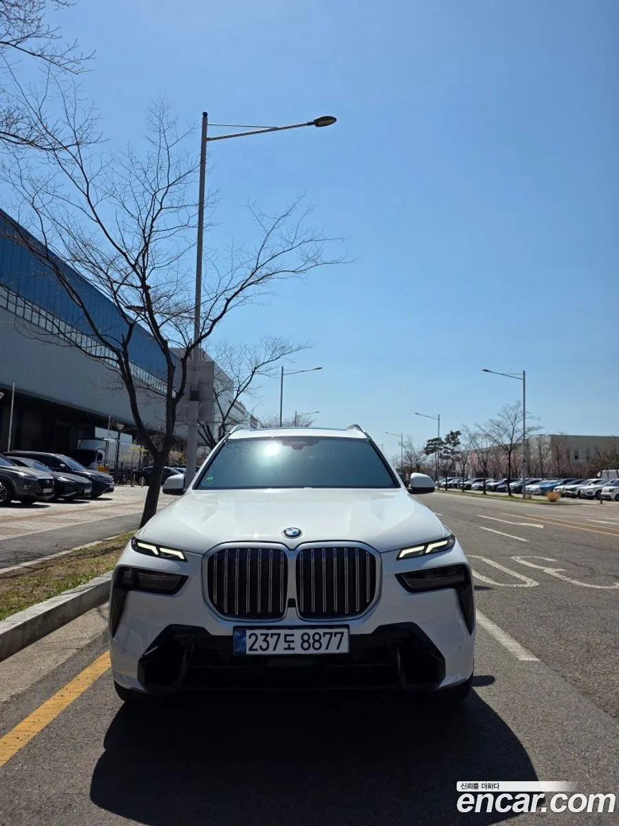 BMW X7 xDrive 40d M 7 2025 — миниатюра 2