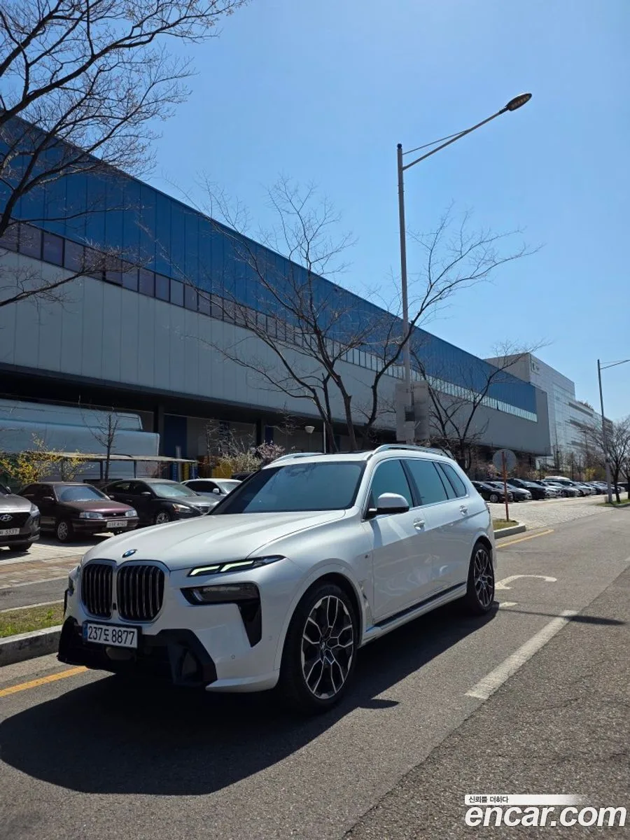 BMW X7 xDrive 40d M 7 2025 — миниатюра 3
