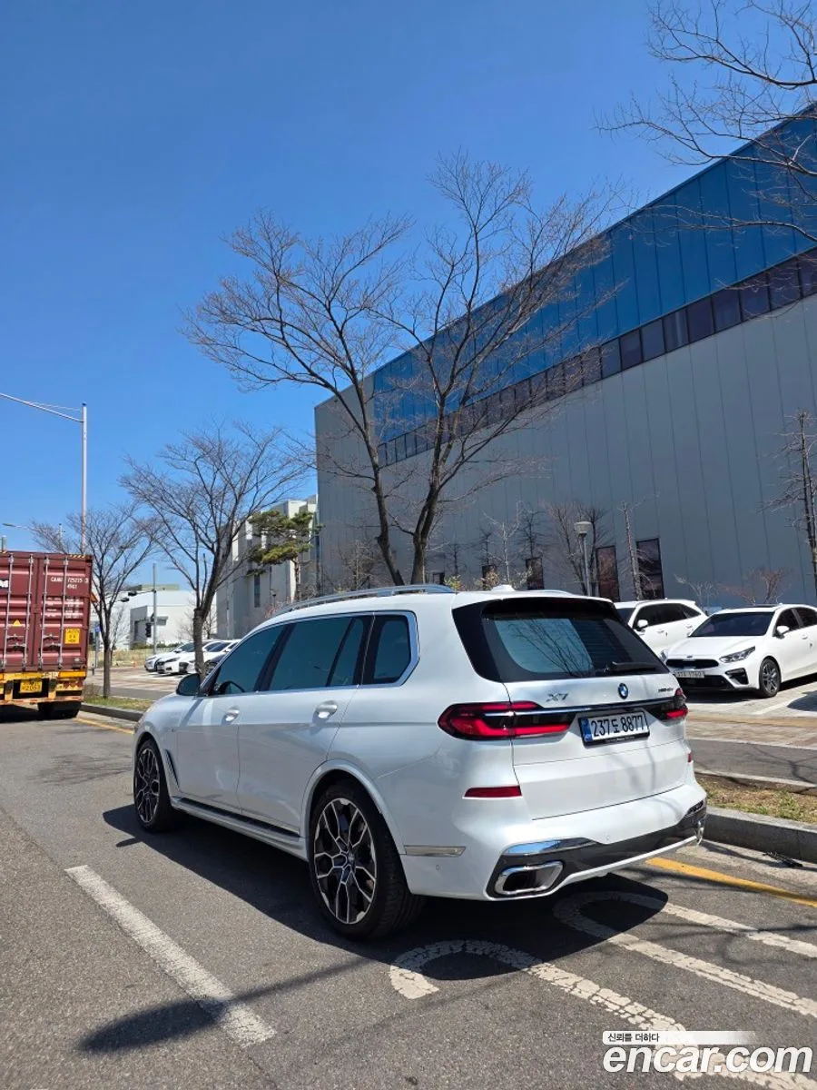BMW X7 xDrive 40d M 7 2025 — миниатюра 5